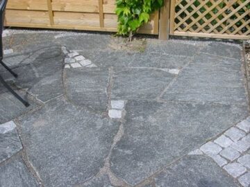 Bodenplatten Maggia Fondogra, formwild