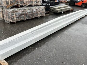 Sonderbord Granit G375 - Kt. Zug Art. 4.84 Rampe links